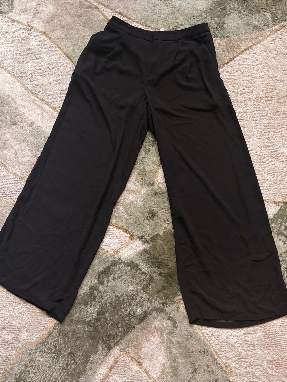Missguided Black Wide-Leg Pants with Pleat Detail
